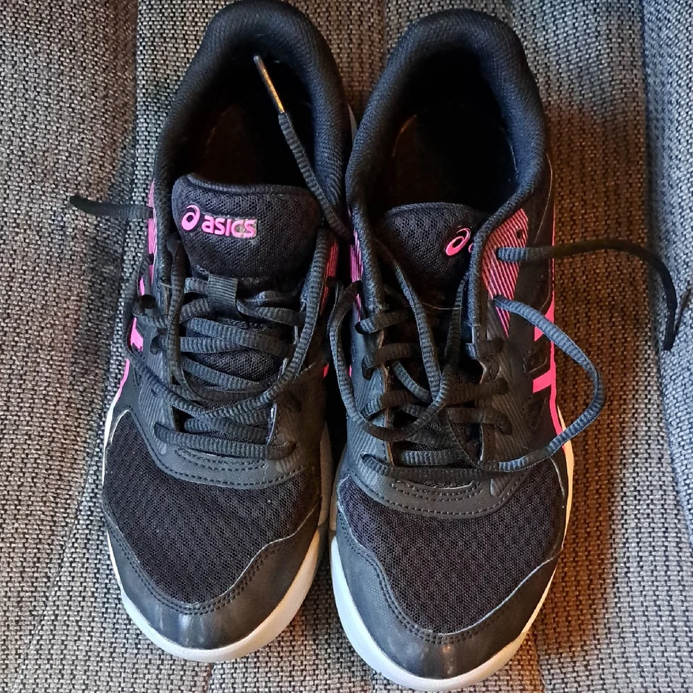 Asics Sneakers - Picture 1 of 6
